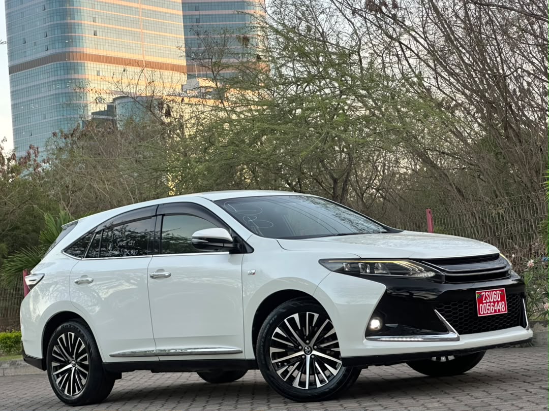 TOYOTA HARRIER